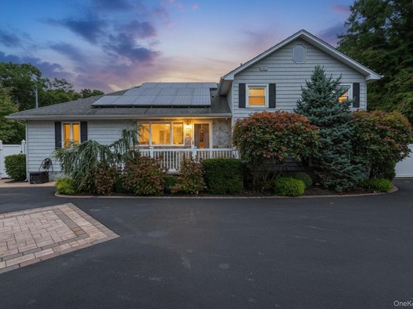 93 Gibbs Pond Road, Nesconset NY 11767
