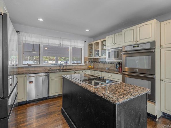 93 Gibbs Pond Road, Nesconset NY 11767