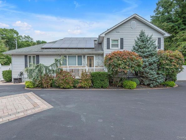 93 Gibbs Pond Road, Nesconset NY 11767
