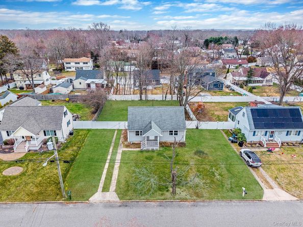 11 Dianne Avenue, Centereach NY 11720