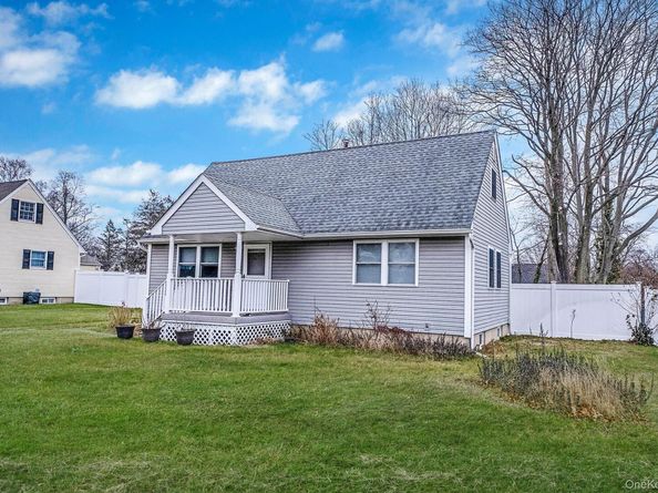 11 Dianne Avenue, Centereach NY 11720