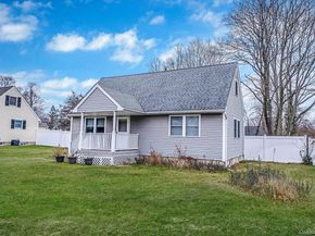 11 Dianne Avenue, Centereach NY 11720