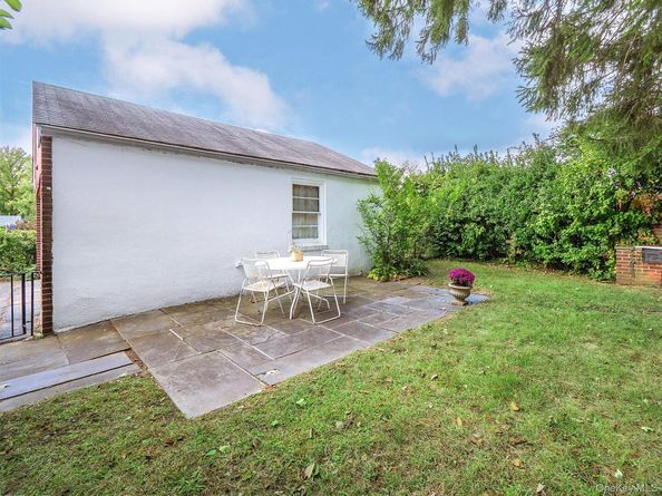 8 Cambridge, Glen Cove NY 11542