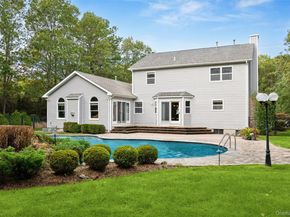4 Palace Court, Manorville NY 11949
