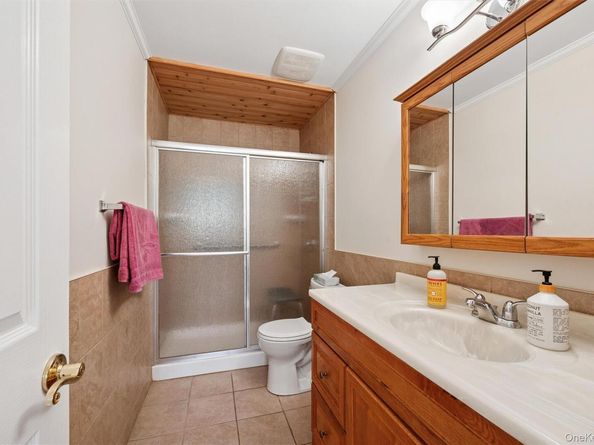 4 Palace Court, Manorville NY 11949