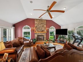 4 Palace Court, Manorville NY 11949