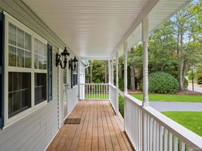 4 Palace Court, Manorville NY 11949
