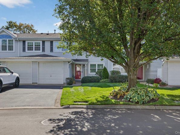 21 Indian Trace, Kings Park NY 11754