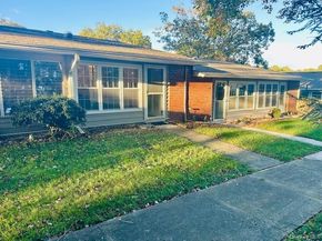 261 Unit D Newcastle Court, Ridge NY 11961