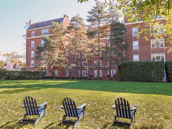 3 Midland Gardens 3K, Bronxville NY 10708