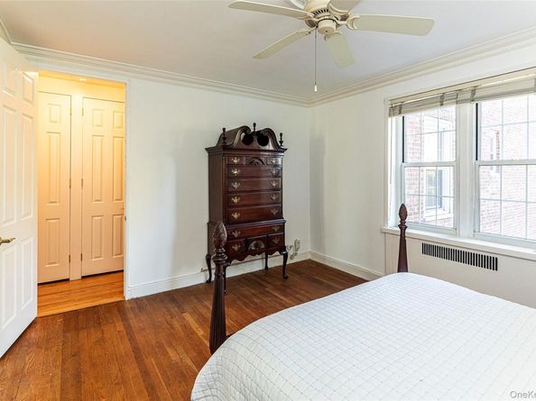 3 Midland Gardens 3K, Bronxville NY 10708