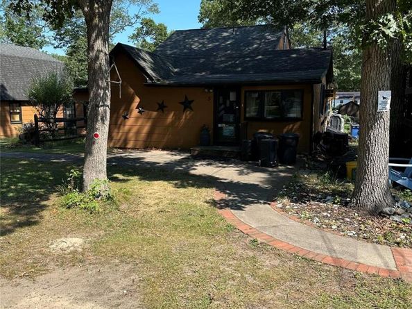 5 Avon Lane, Middle Island NY 11953