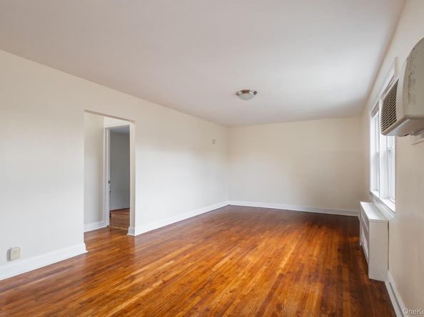 251-41 71st Road 54B, Bellerose NY 11426