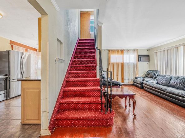 2001 N Jerusalem Road, East Meadow NY 11554