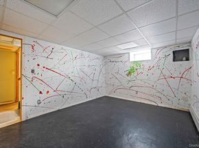 2001 N Jerusalem Road, East Meadow NY 11554