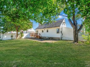 2001 N Jerusalem Road, East Meadow NY 11554