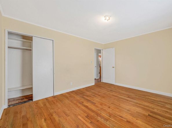 2001 N Jerusalem Road, East Meadow NY 11554