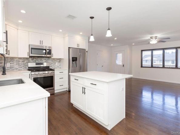 10 Sharon Drive, East Patchogue NY 11772