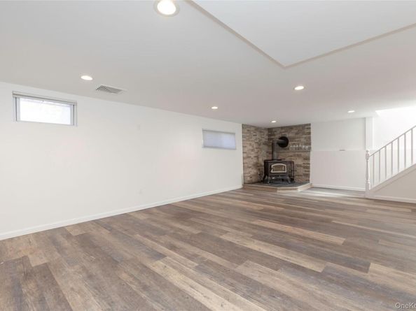 10 Sharon Drive, East Patchogue NY 11772