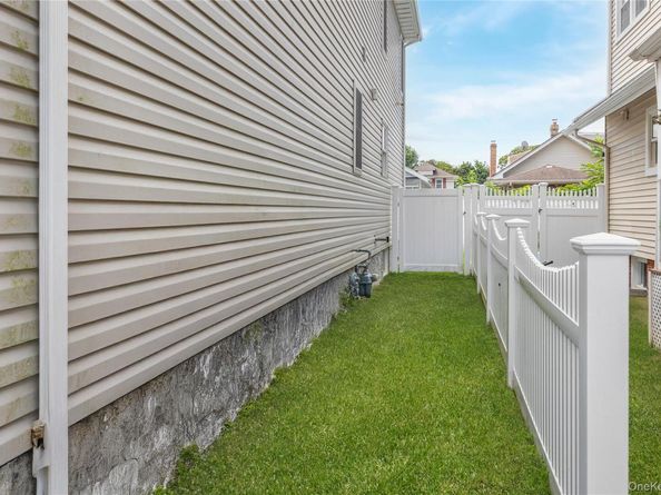 2758 Harvard Place, Baldwin NY 11510