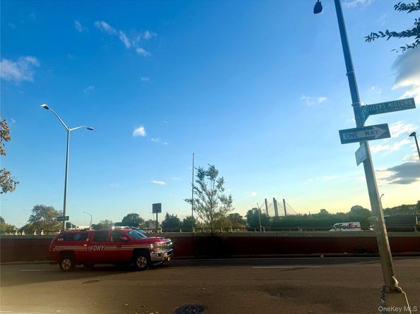 50-29 39th Place, Long Island City NY 11104