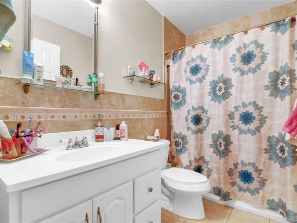 20-39 49th Street, Astoria NY 11105