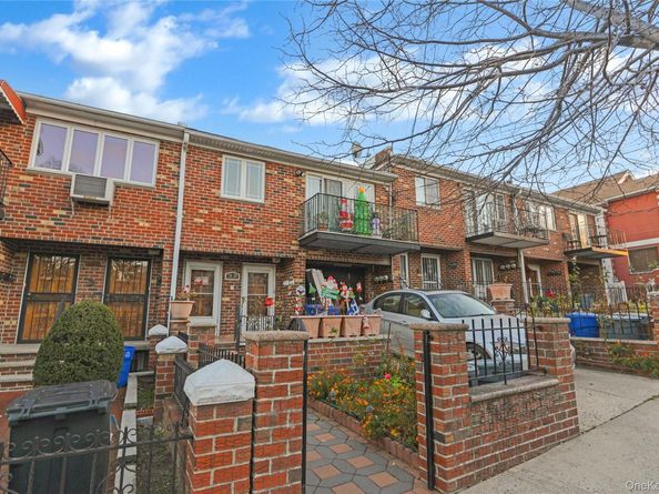 20-39 49th Street, Astoria NY 11105