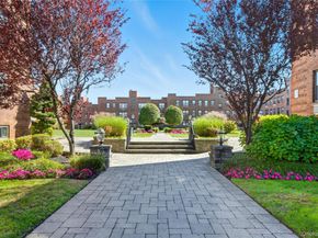 1 Jefferson Avenue D2, Rockville Centre NY 11570