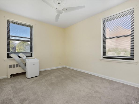 1 Jefferson Avenue D2, Rockville Centre NY 11570