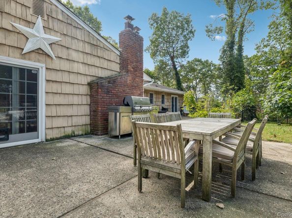 26 Hastings Drive, Northport NY 11768