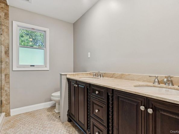 26 Hastings Drive, Northport NY 11768