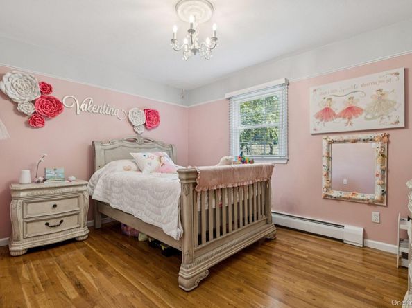 26 Hastings Drive, Northport NY 11768