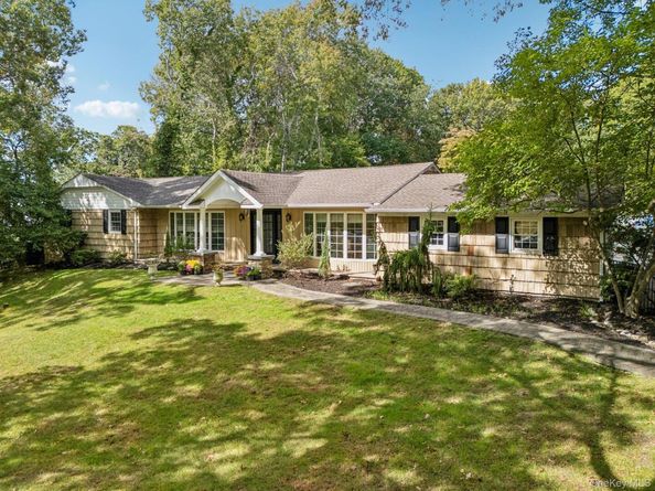 26 Hastings Drive, Northport NY 11768