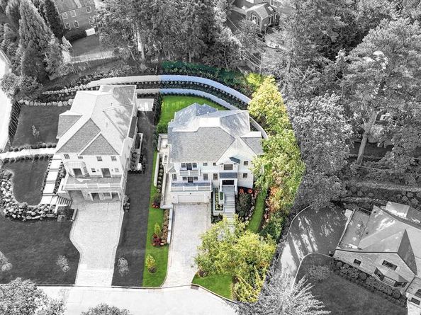 112 Chapel Road, Manhasset NY 11030