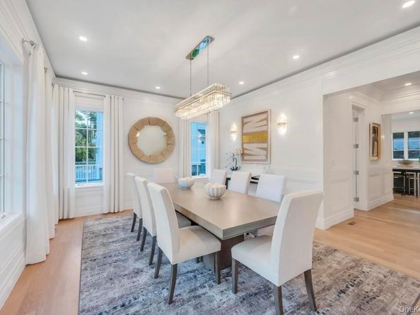 112 Chapel Road, Manhasset NY 11030