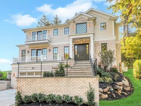 112 Chapel Road, Manhasset NY 11030