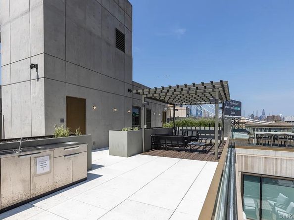 98 Front Street 9J, Brooklyn NY 11201