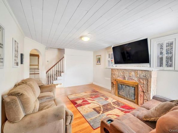 402 Marle Place, Bellmore NY 11710