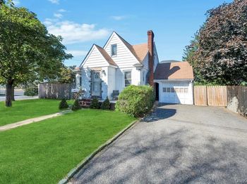 402 Marle Place
