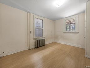 421 S 10th Avenue, Mount Vernon NY 10550