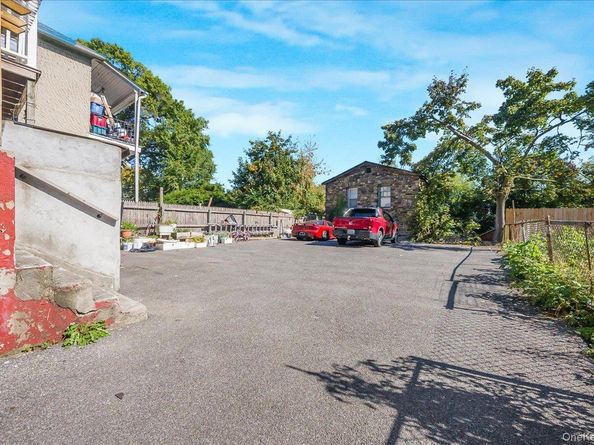 421 S 10th Avenue, Mount Vernon NY 10550