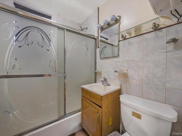 421 S 10th Avenue, Mount Vernon NY 10550