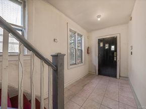 421 S 10th Avenue, Mount Vernon NY 10550
