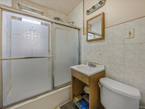 421 S 10th Avenue, Mount Vernon NY 10550