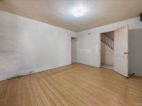 421 S 10th Avenue, Mount Vernon NY 10550