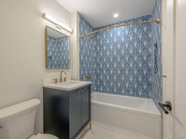 29 Fairway Place 6, Montauk NY 11954