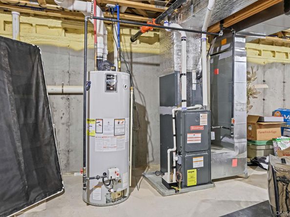 119 Wildwood Circle, Holtsville NY 11742