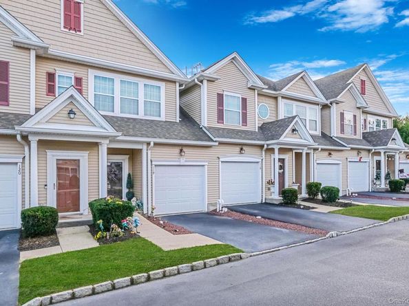 119 Wildwood Circle, Holtsville NY 11742