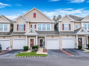 119 Wildwood Circle, Holtsville NY 11742
