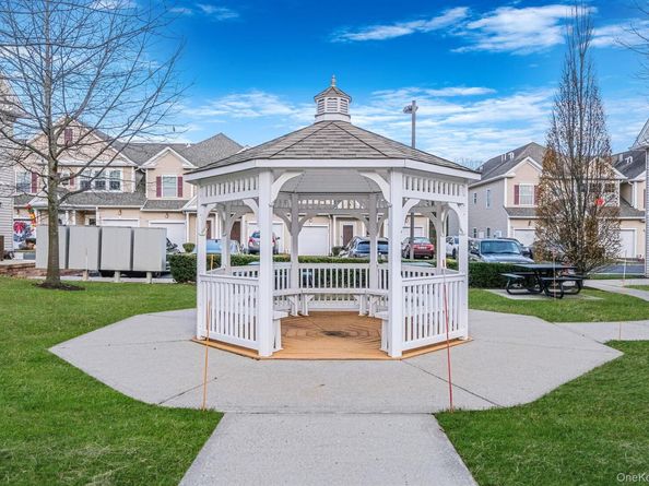 119 Wildwood Circle, Holtsville NY 11742